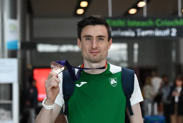 RECORD-BREAKING IRISH TEAM RETURN HOME